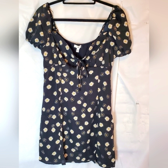 Bp. Daisy Mini Dress in Size Medium with Capped Sleeves - Picture 1 of 5